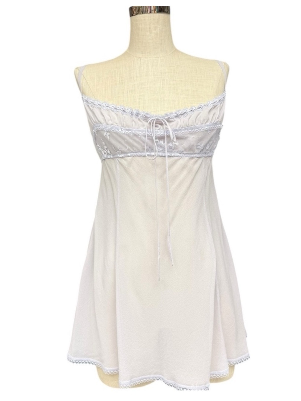 Vintage Victoria’s Secret Pale Lavender Milkmaid Babydoll Slip Dress Size Large